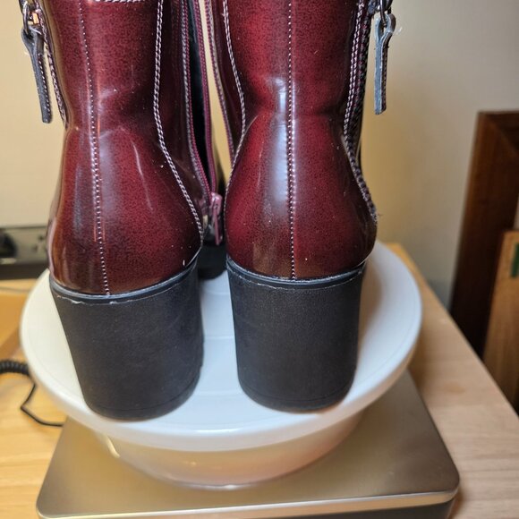 ALDO Glossy Dark Red/Brown Platform Boot - Women's Size 8.5 - Picture 4 of 6